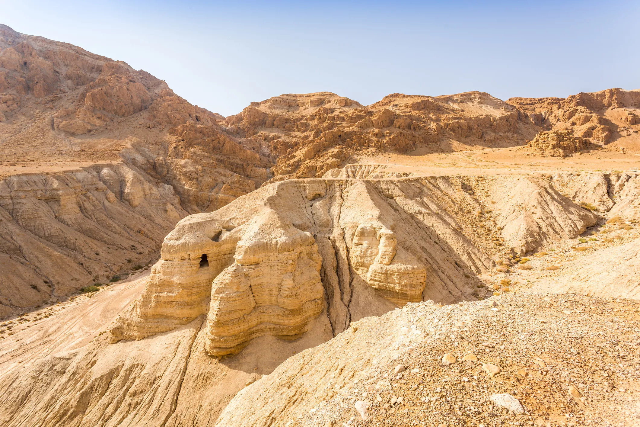 Cova de Qumran on es van trobar els manuscrits