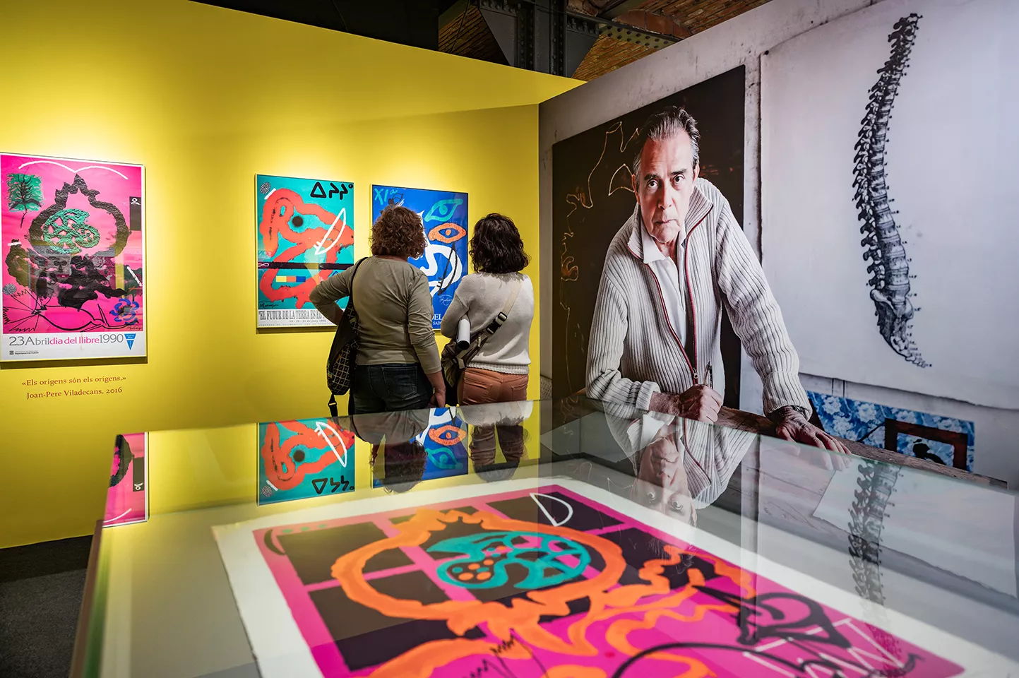 L'exposició 'Viladecans Cartells' al Museu d'Història de Catalunya