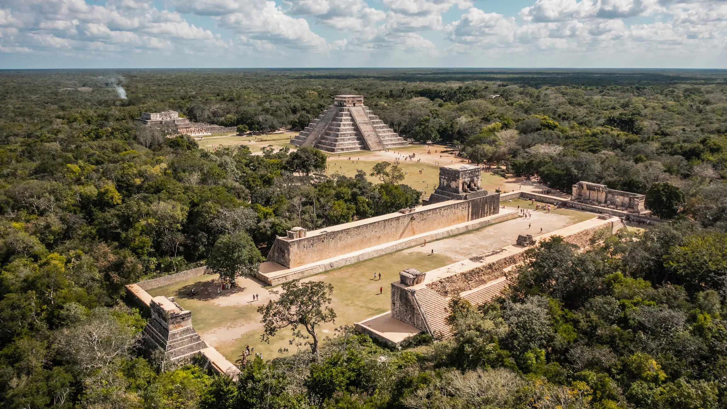 Amb la construcció del ferrocarril, es calcula que els jaciments maies (a la foto, Chichén Itzá), duplicaran el nombre de visitants.