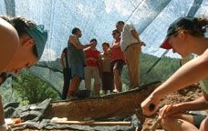 Treball dels arqueòlegs de la UAB a les coves de la Noguera -  UAB