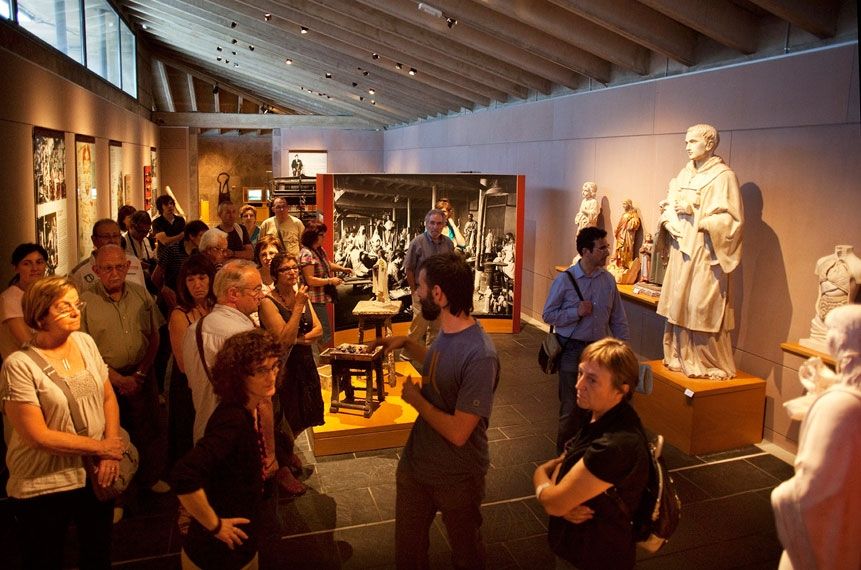 Visita guiada al Museu dels Sants d'Olot