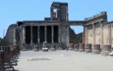 Basílica de Pompeia -  Wikimedia Commons