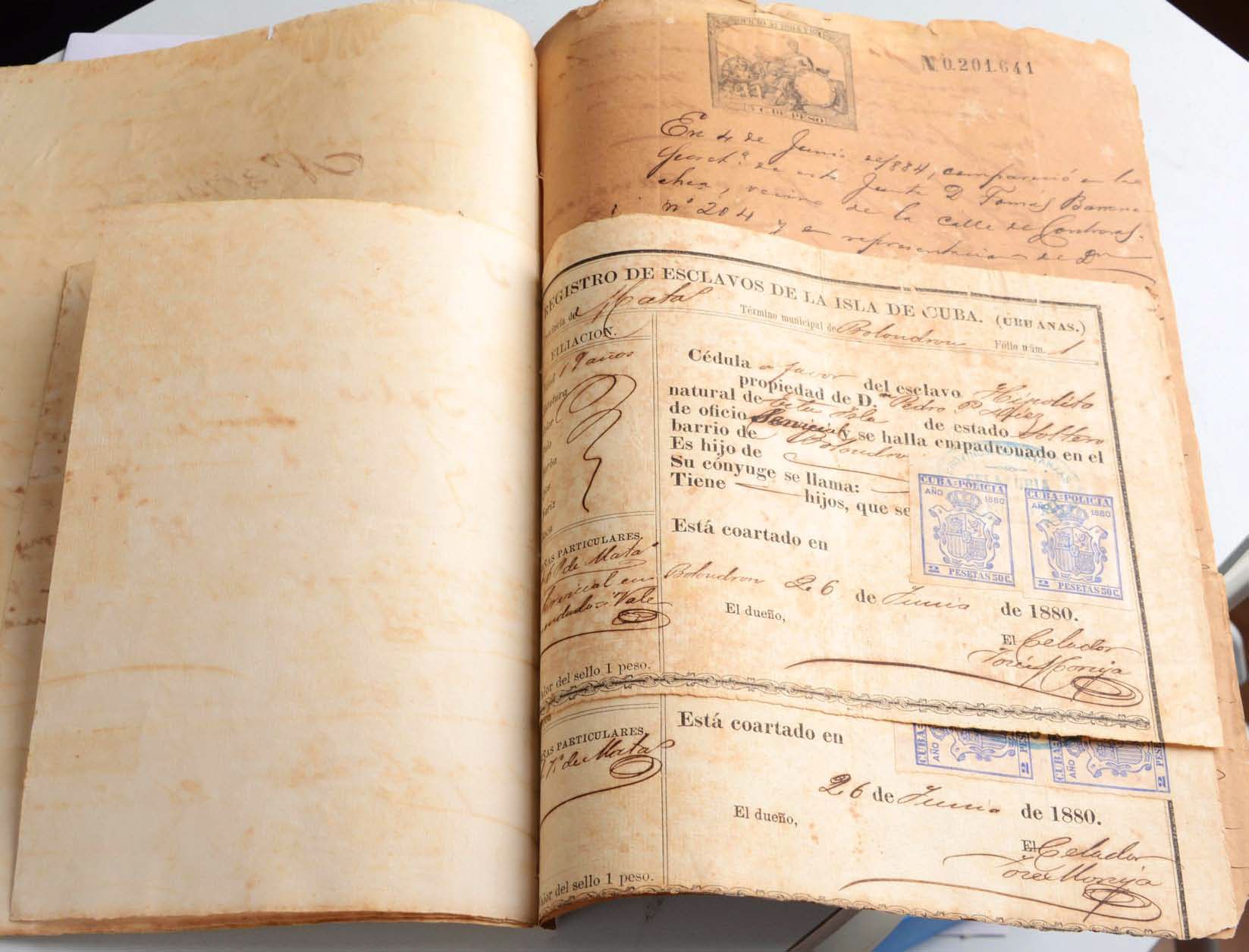 Registre d'esclaus de l'illa de Cuba, un dels documents de l’exposició 'Cuba, de colònia a nova república'