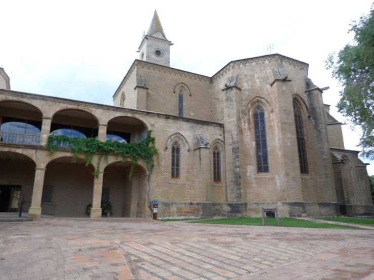El monestir de Santa Maria de les Avellanes
